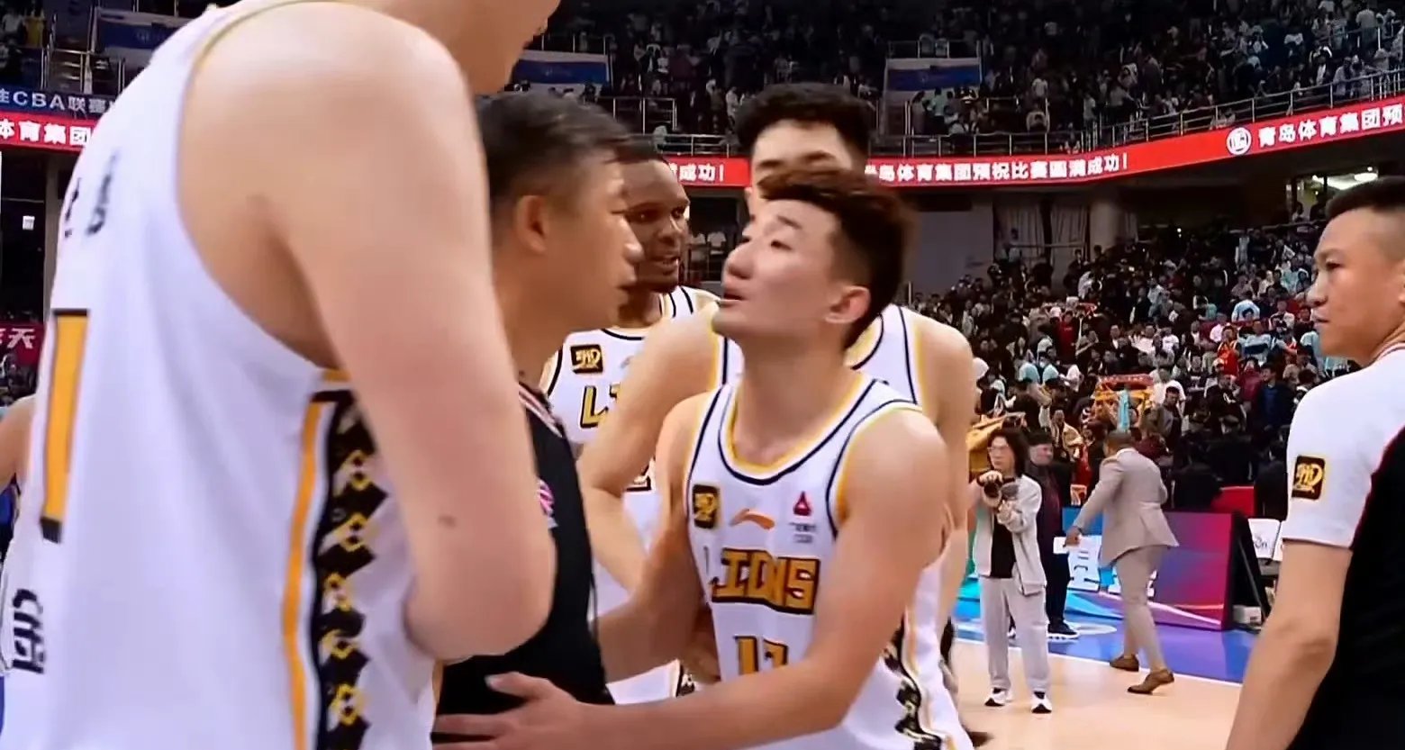 江西男篮在昨日比赛中大获全胜,斩获胜利的简单介绍 江西男篮在昨日比赛中大获全胜,斩获胜利的简单介绍