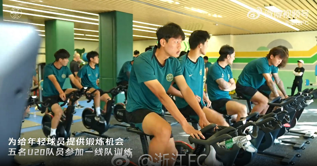 比赛中球队换上年轻球员,拥有新鲜血液 比赛中球队换上年轻球员,拥有新鲜血液