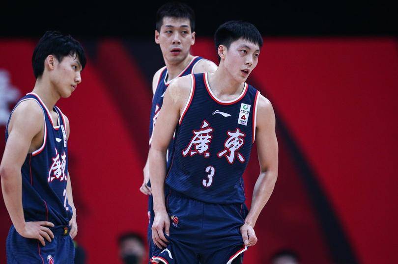 湖南男篮实力强劲,豪取五连胜 湖南男篮实力强劲,豪取五连胜