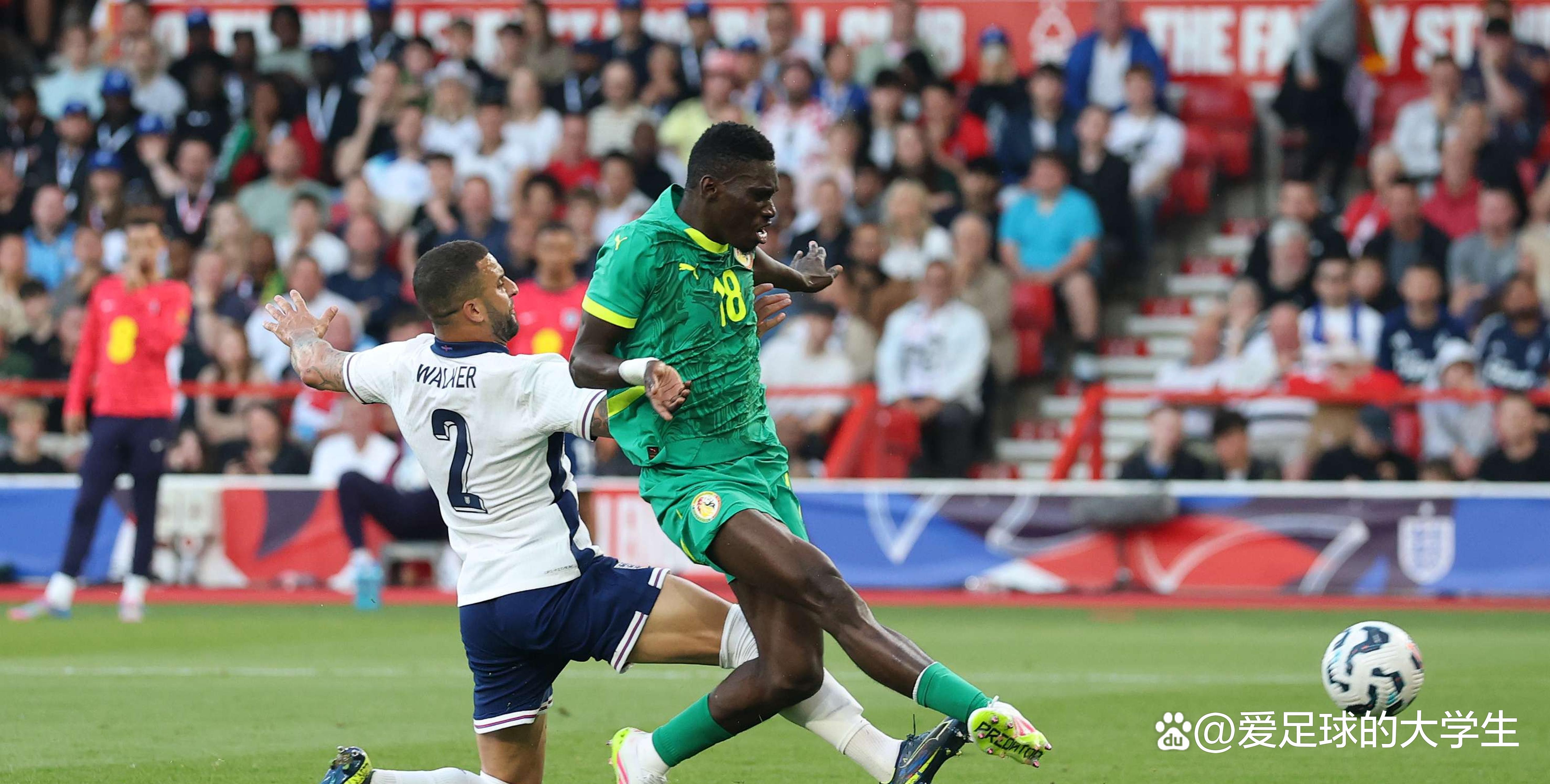 英格兰队遭遇困境,全力以赴备战 英格兰队遭遇困境,全力以赴备战