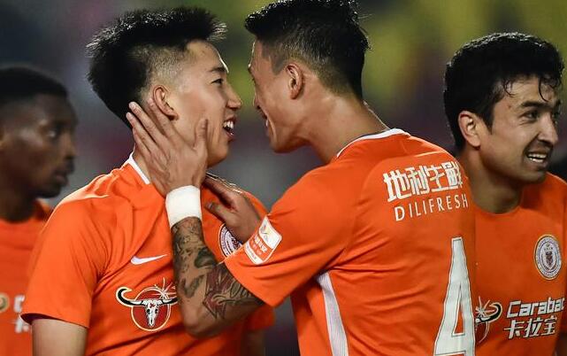 河南建业失利连连,主帅逐渐施压 河南建业失利连连,主帅逐渐施压