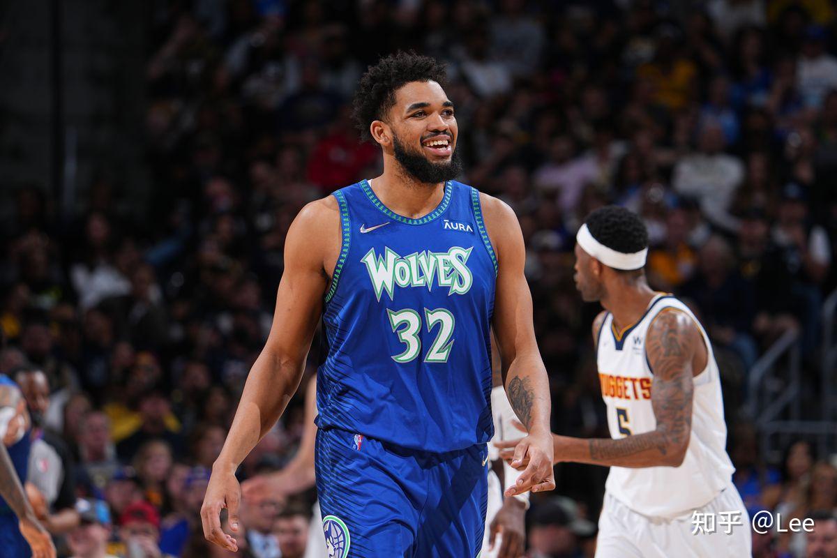 关于凯尔-费尔德球员获得赛季MVP,成为引领球队重返巅峰的核心的信息 关于凯尔-费尔德球员获得赛季MVP,成为引领球队重返巅峰的核心的信息