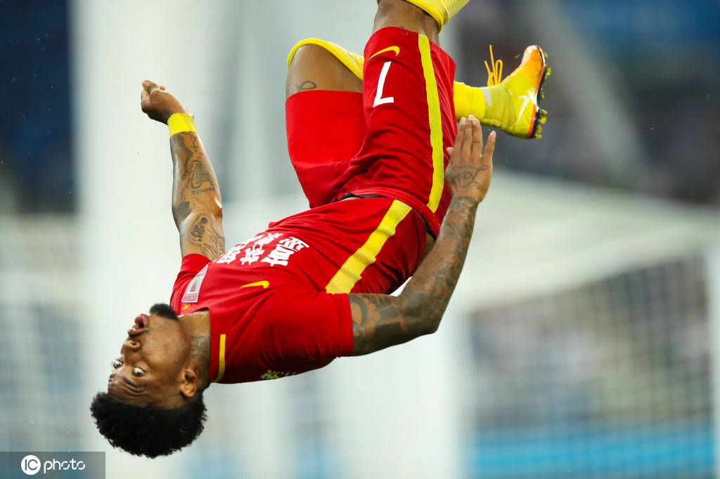 包含多米尼加选手充满激情,打破记录的词条 包含多米尼加选手充满激情,打破记录的词条