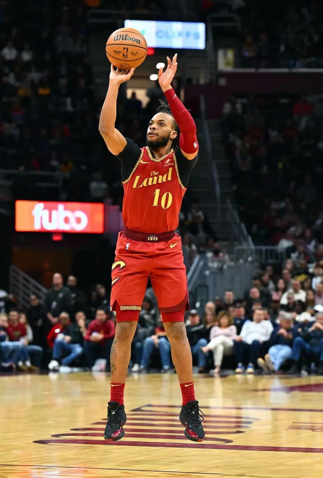 篮网击溃骑士,杰克逊单节20分打爆对手 篮网击溃骑士,杰克逊单节20分打爆对手