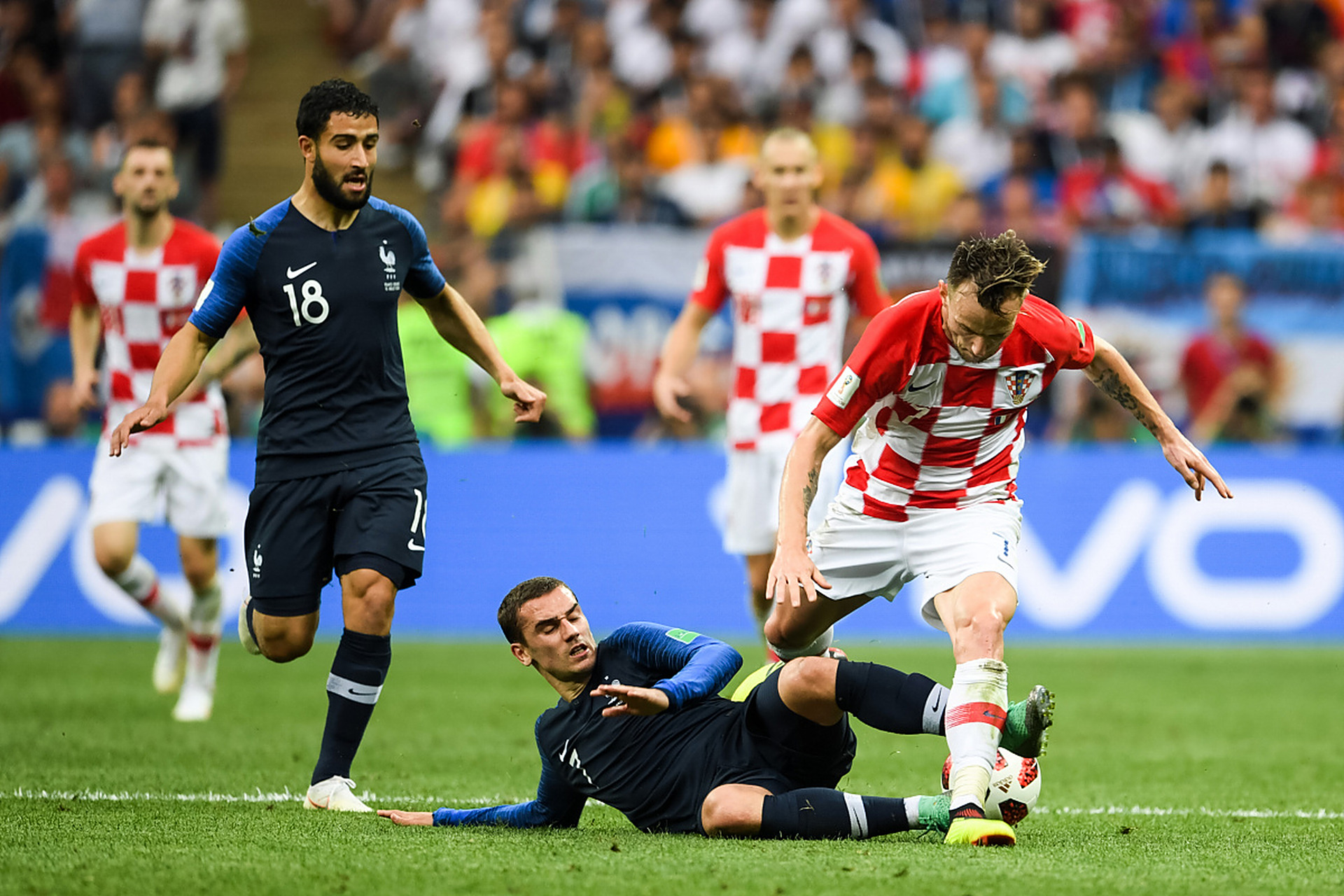 B体育平台-欧洲杯半决赛：克罗地亚队不敌葡萄牙