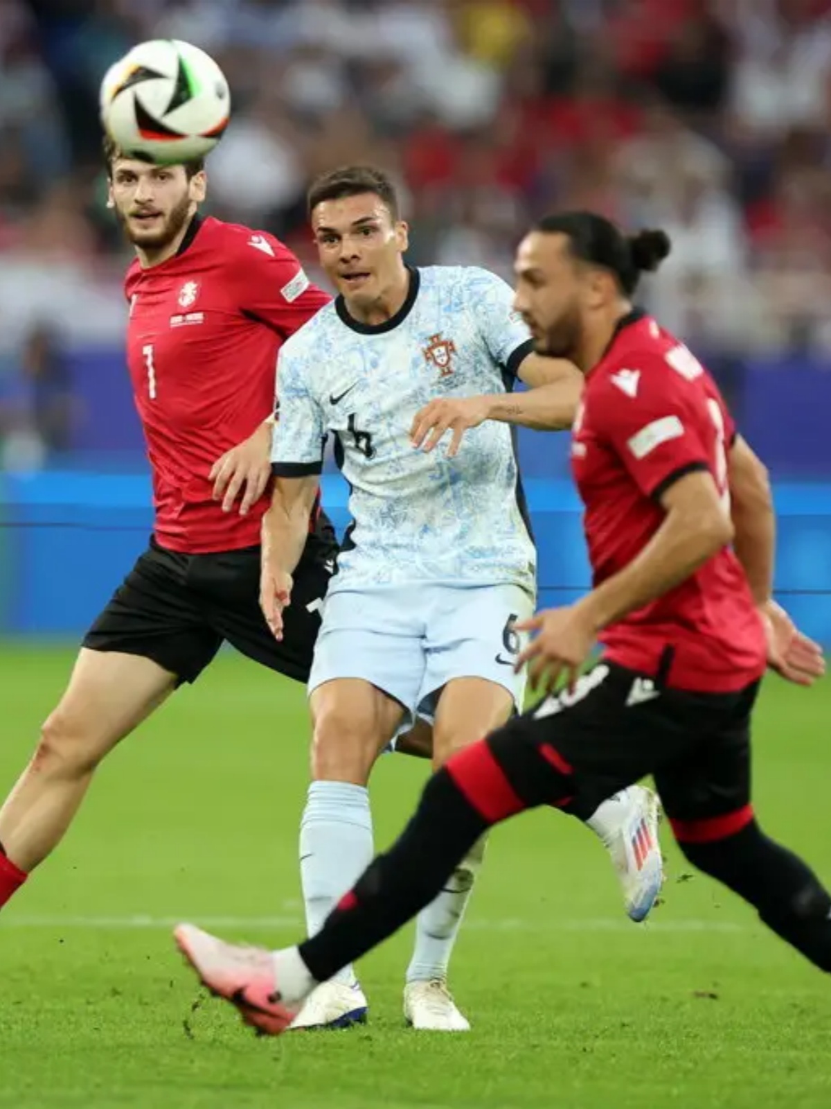 欧洲杯半决赛:克罗地亚队不敌葡萄牙 欧洲杯半决赛:克罗地亚队不敌葡萄牙