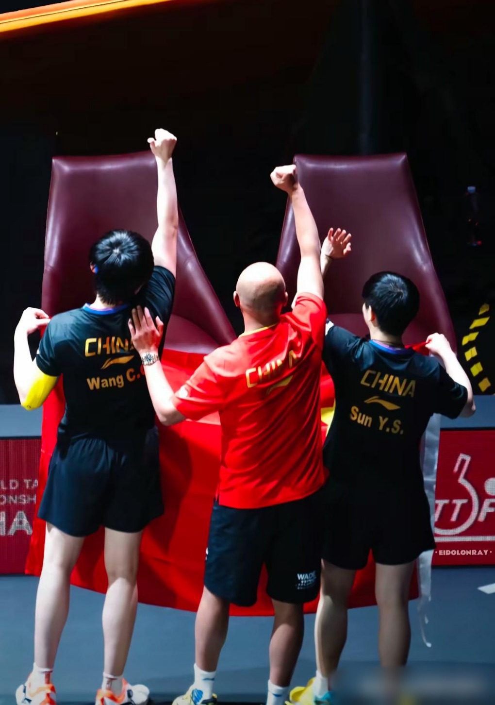 球员们全力以赴,追求荣誉荆棘的简单介绍 球员们全力以赴,追求荣誉荆棘的简单介绍